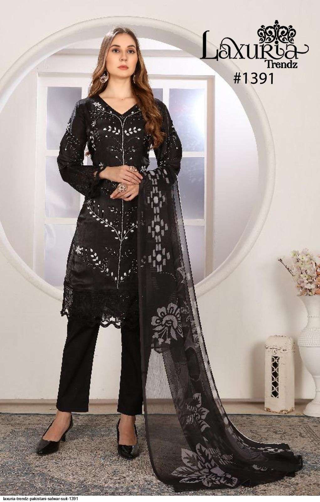 LAXURIA TRENDZ PAKISTANI SALWAR SUIT 1391