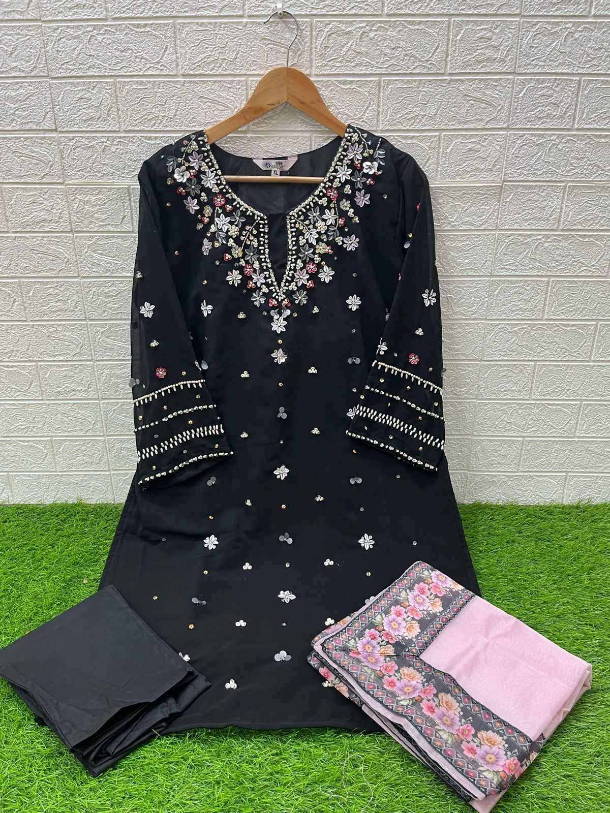 laxuria-1360-festive-wear-fullstitch-pakistani-salwar-kameez-0-2024-03-05_12_41_48